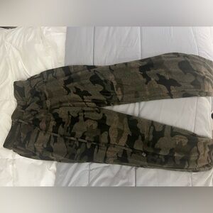Camo super soft joggers